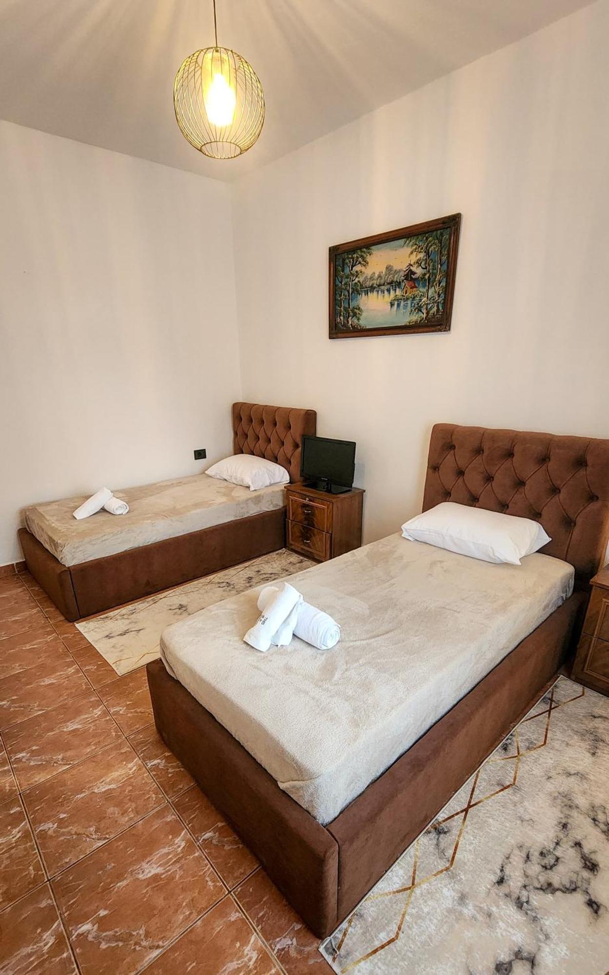 Pogradeci Lake Guest House Экстерьер фото