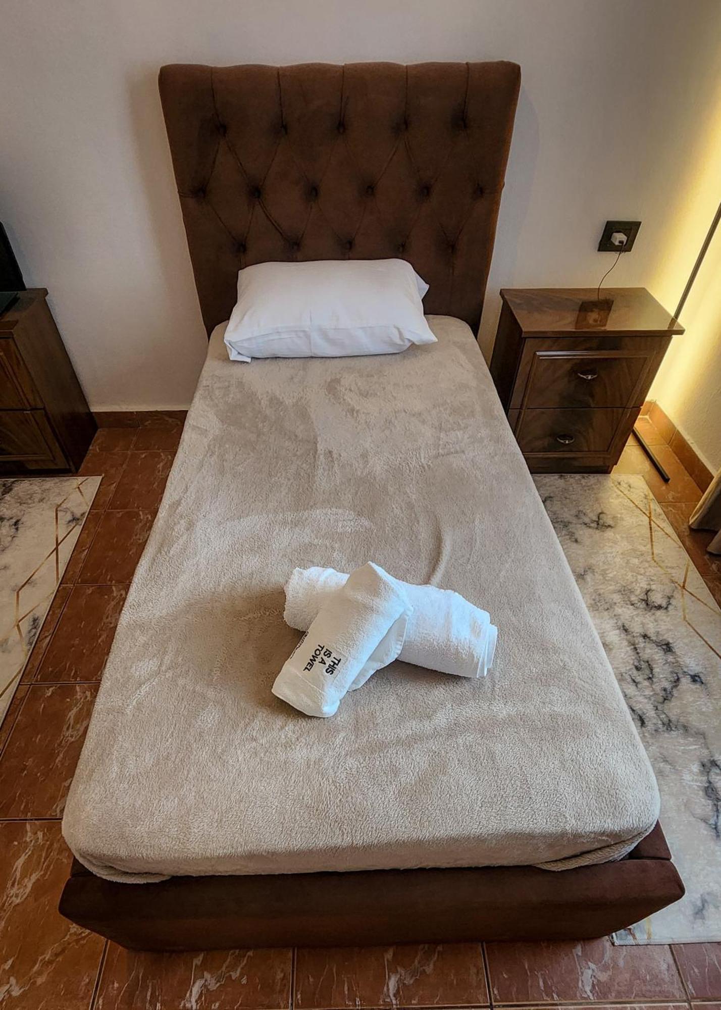 Pogradeci Lake Guest House Экстерьер фото